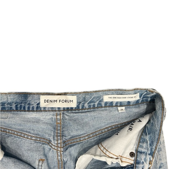 Aritzia Denim Forum Light Blue Distressed High Rise Loose Jeans | Size 26/29L - Picture 15 of 16